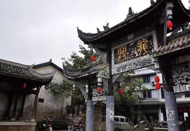 梦幻糖果森林逃生